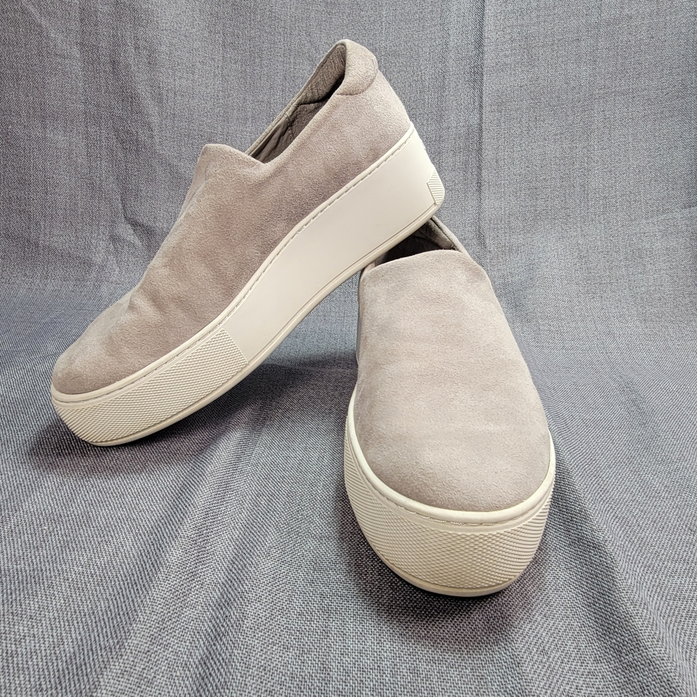 J Slides Women's Shoes in Light Gray and Cream